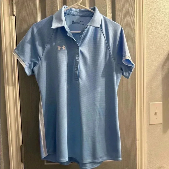 Under Armour Women’s Golf Loose Top Heatgear in light blue. Size Med NWOT - Picture 1 of 9